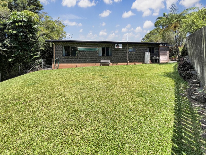 2 Centenary Drive, Atherton QLD 4883