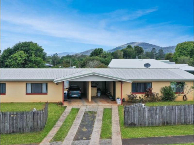 2/25 Golflinks Road, Atherton QLD 4883