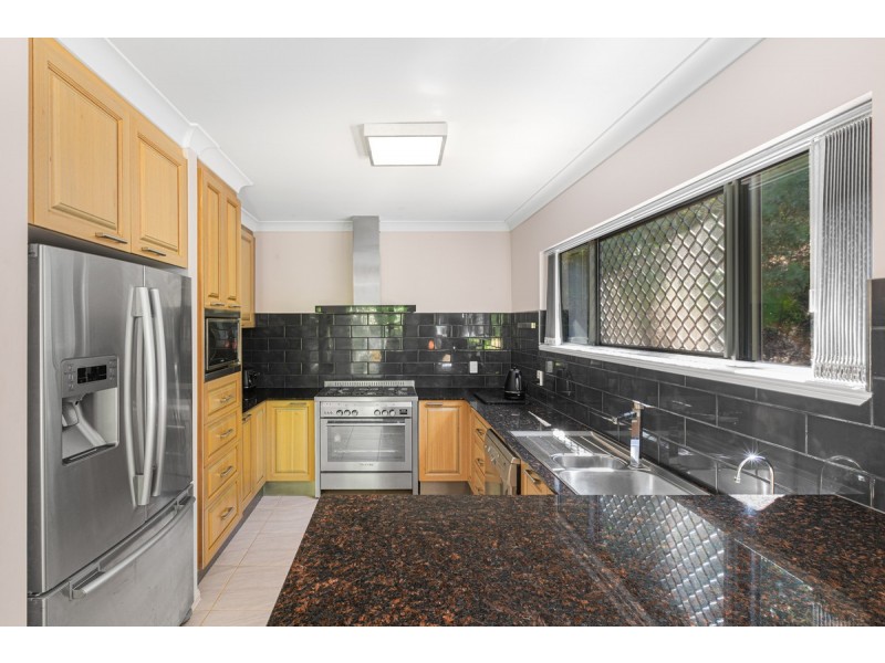 37 Bellview Drive, Ravenshoe QLD 4888