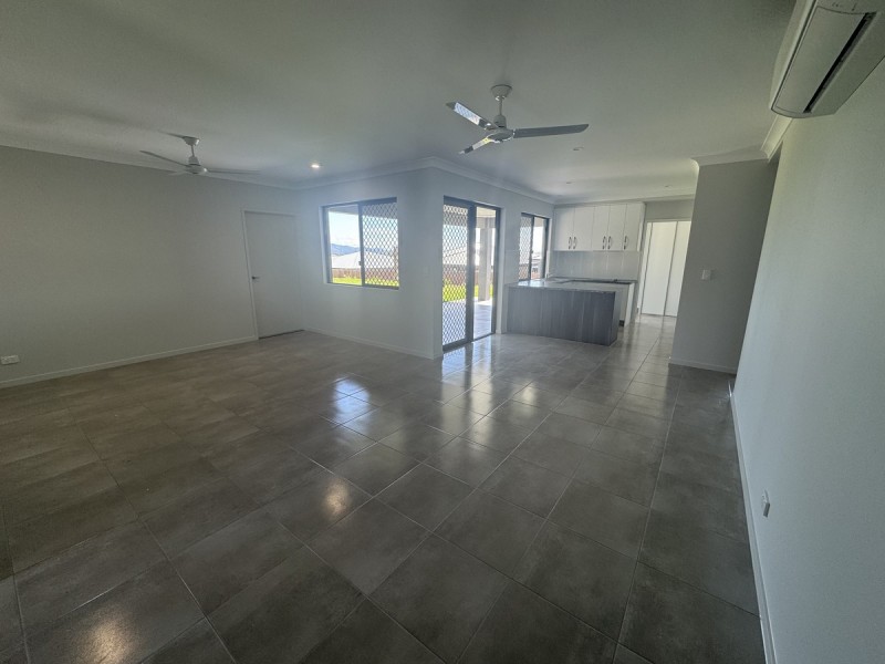 209 Guilfoyle Close, Tolga QLD 4882