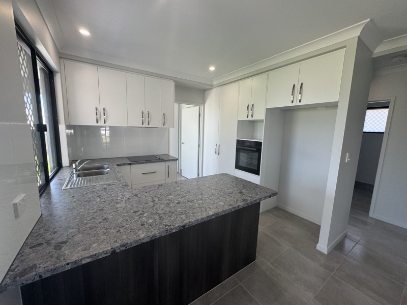 209 Guilfoyle Close, Tolga QLD 4882