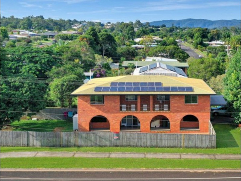 1/2 Armstrong Street, Atherton QLD 4883