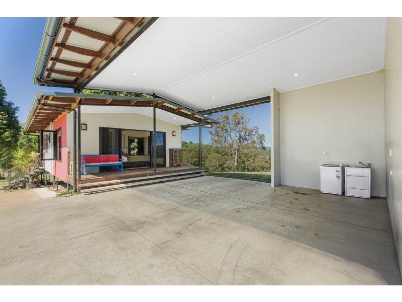 81 Kulara Road, Barrine QLD 4872