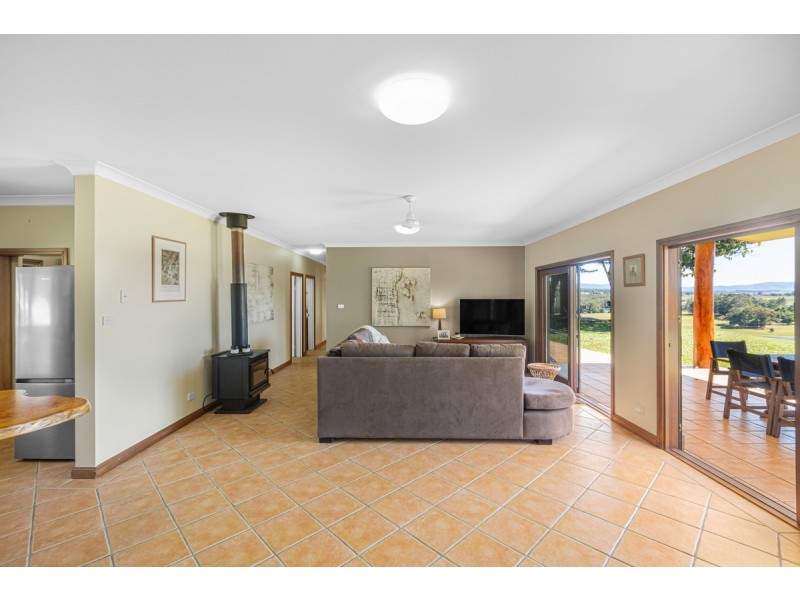 81 Kulara Road, Barrine QLD 4872
