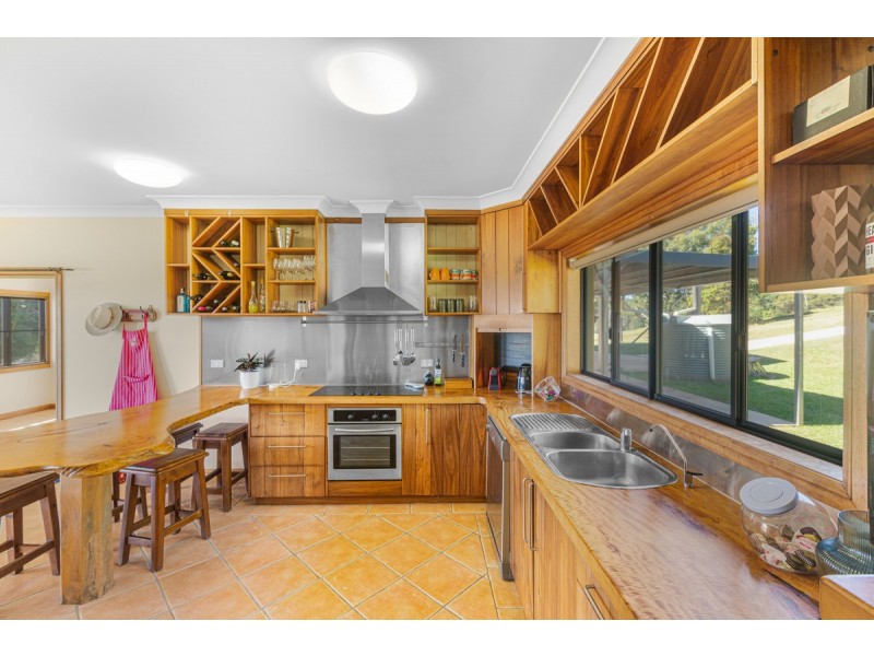 81 Kulara Road, Barrine QLD 4872