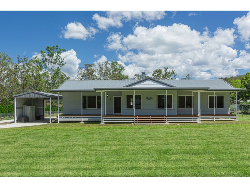 19 Carrington Road, Carrington QLD 4883