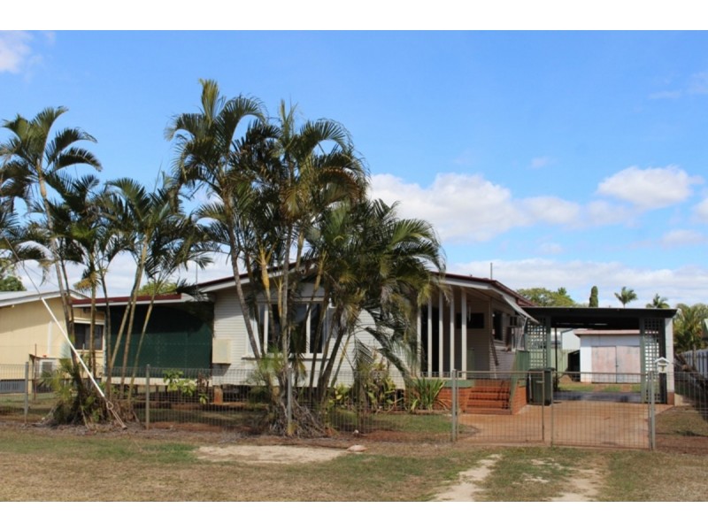 7 Borland Street, Mareeba QLD 4880
