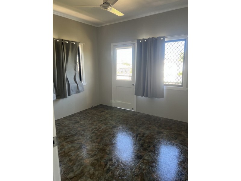 3/248 Walsh Street, Mareeba QLD 4880