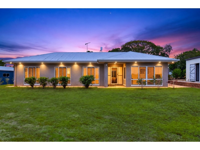 18 Damien Street, Mareeba QLD 4880