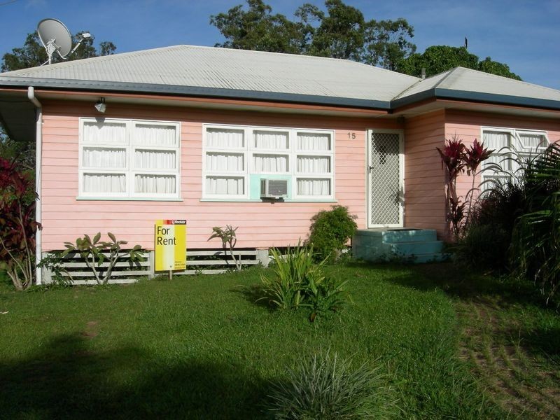 15 Church Street, Tinaroo QLD 4872