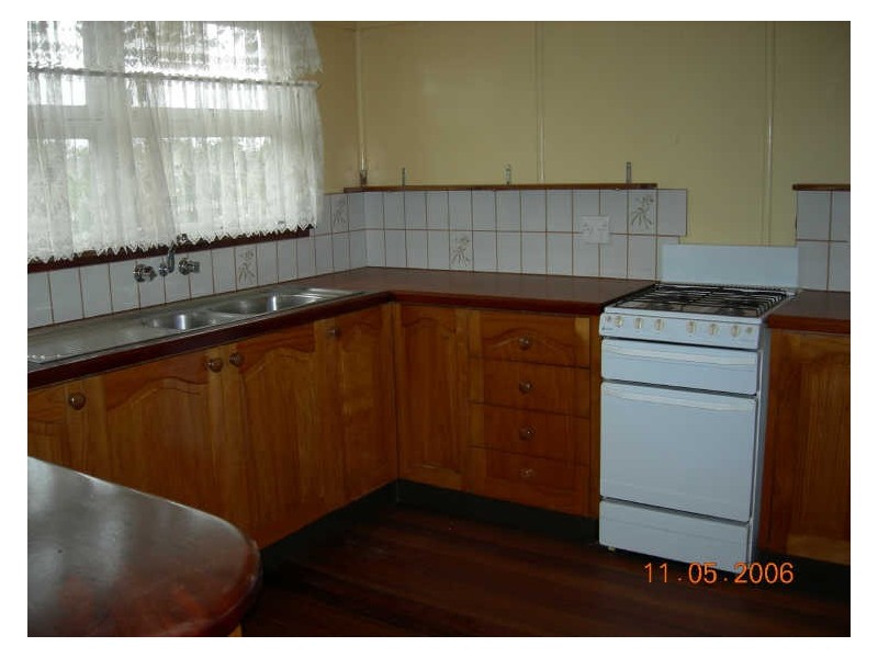 15 Church Street, Tinaroo QLD 4872