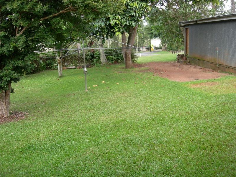 15 Church Street, Tinaroo QLD 4872