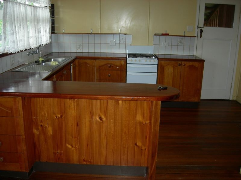 15 Church Street, Tinaroo QLD 4872