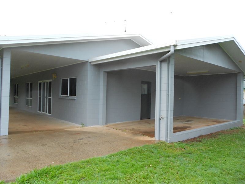 1 Goldview Street, Atherton QLD 4883