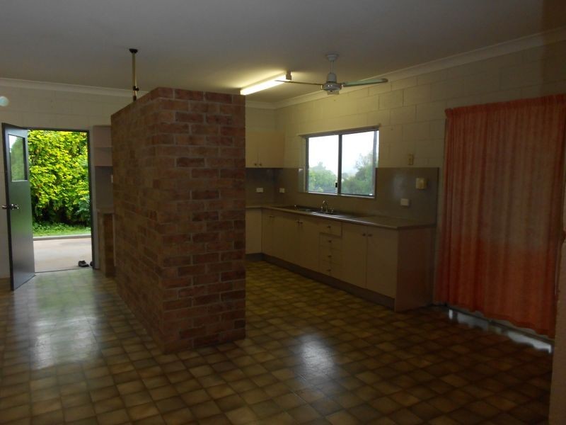 1 Goldview Street, Atherton QLD 4883