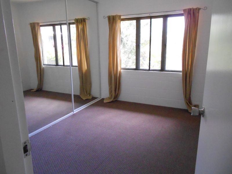 10 Poinsettia Street, Yungaburra QLD 4884