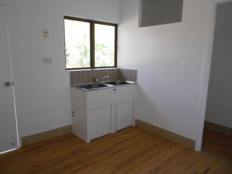 10 Poinsettia Street, Yungaburra QLD 4884