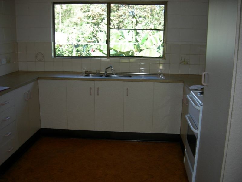 2/1 Crown Close, Malanda QLD 4885