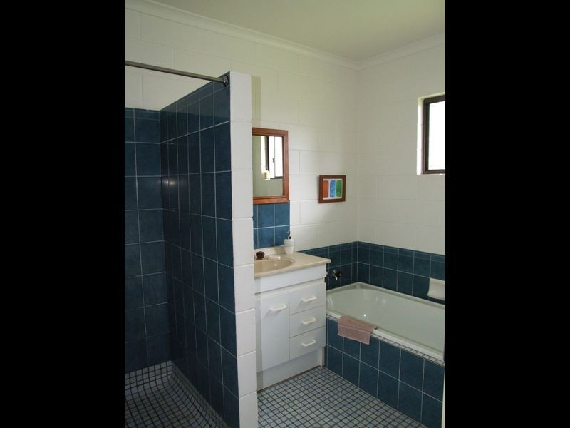 2A Holm Street, Atherton QLD 4883