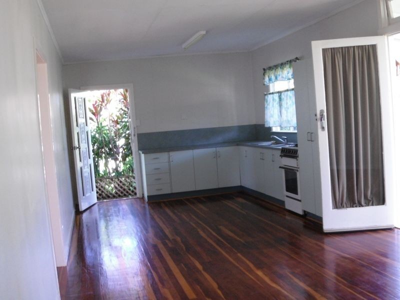 9 Peake Street, Atherton QLD 4883