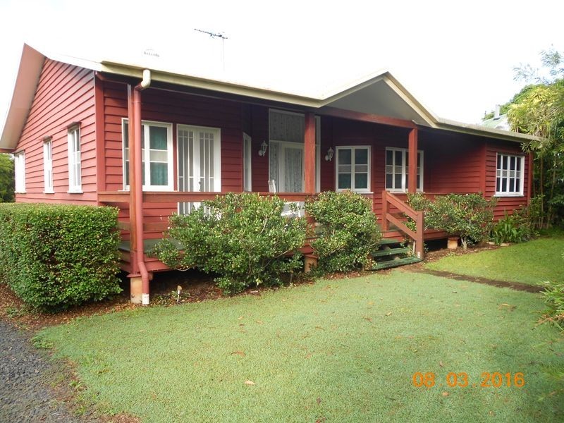 6 Eacham Road, Yungaburra QLD 4884