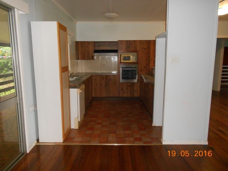 8 Currie Street, Atherton QLD 4883