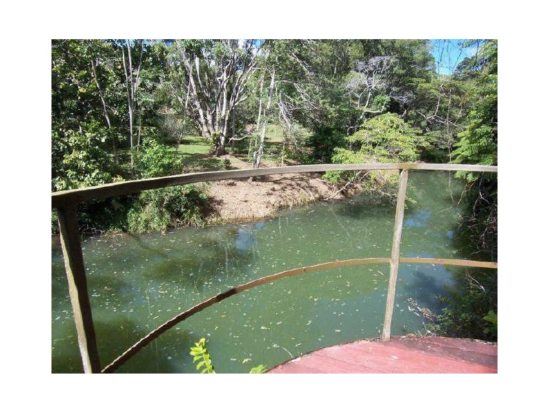Lake Eacham QLD 4884