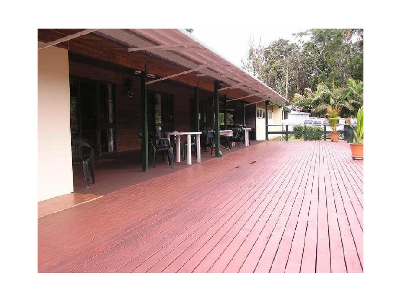 Lake Eacham QLD 4884