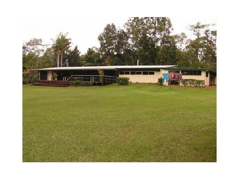 Lake Eacham QLD 4884