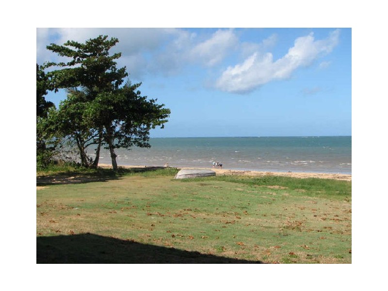 Kurrimine Beach QLD 4871