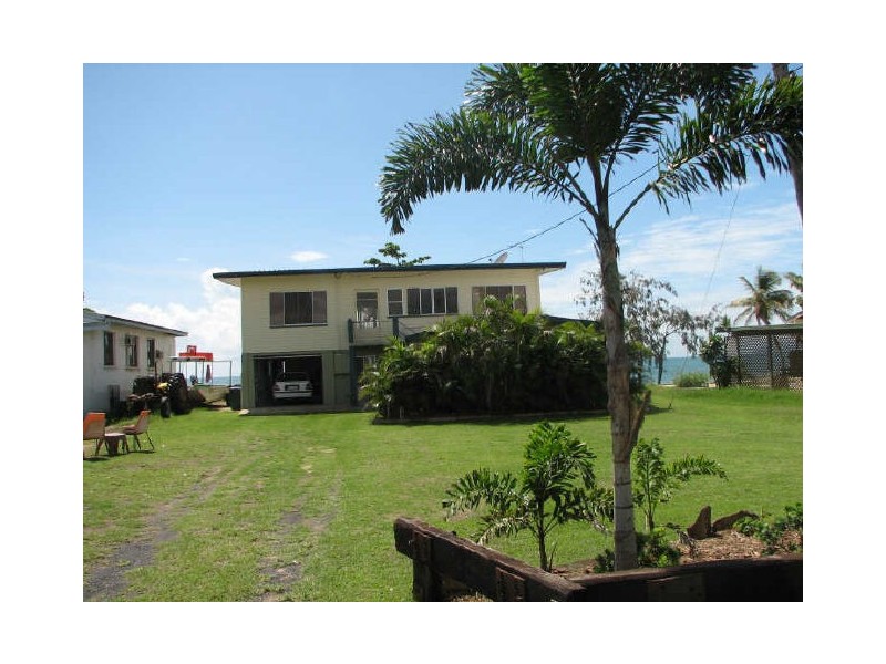 Kurrimine Beach QLD 4871