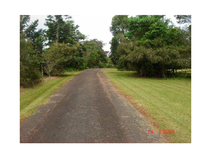 Lake Eacham QLD 4884