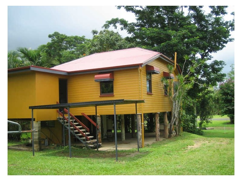 East Innisfail QLD 4860