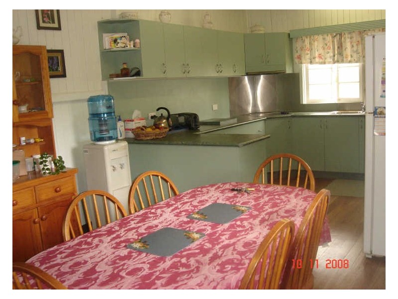 11 Mary Street, Malanda QLD 4885