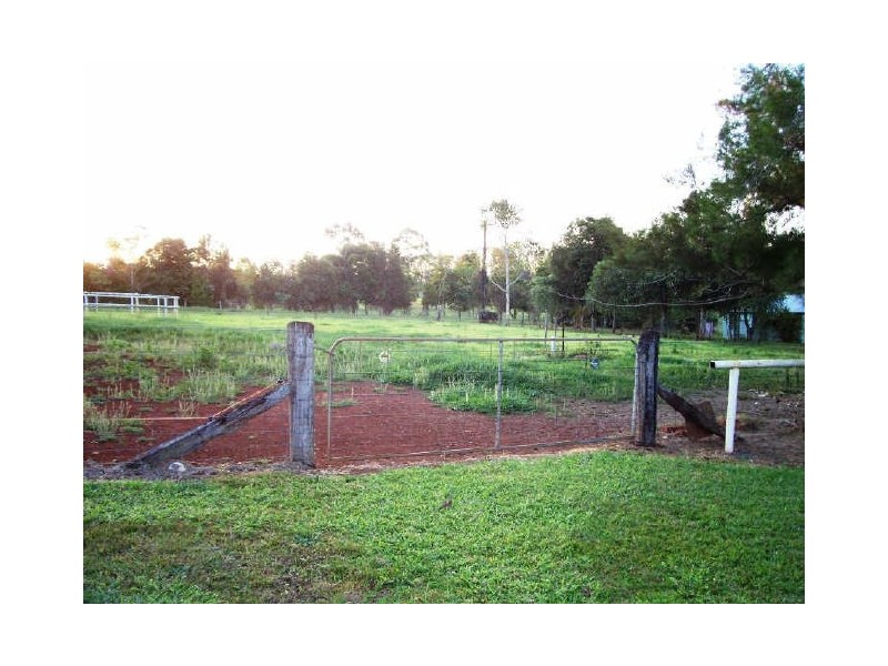 Lake Eacham QLD 4884
