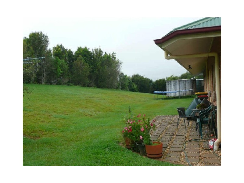 Lake Eacham QLD 4884