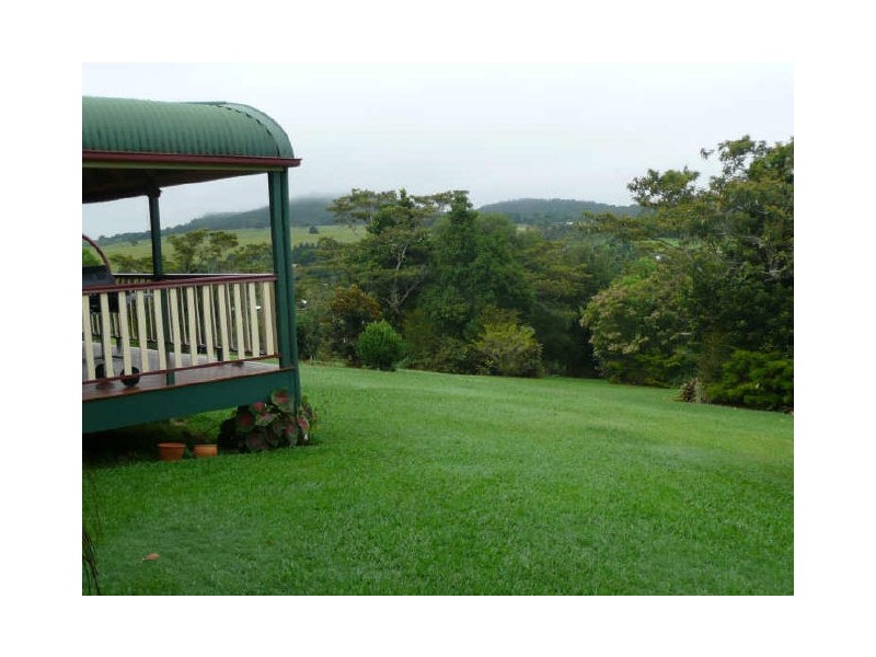 Lake Eacham QLD 4884