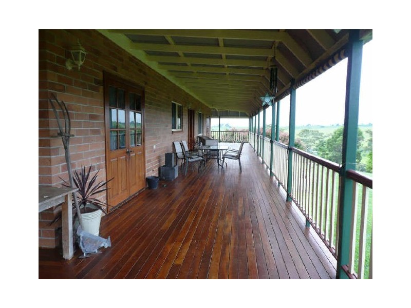 Lake Eacham QLD 4884