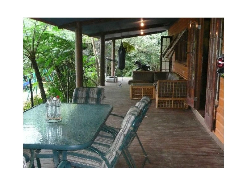 Lake Eacham QLD 4884