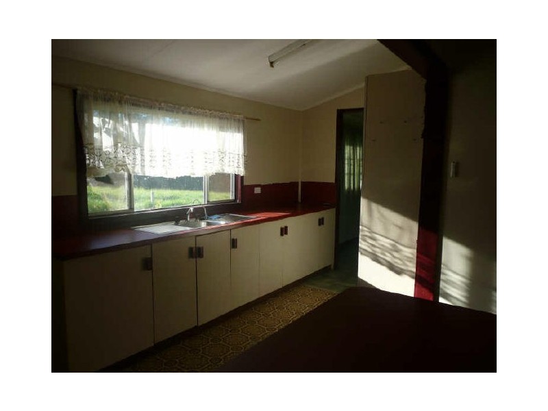 Lake Eacham QLD 4884