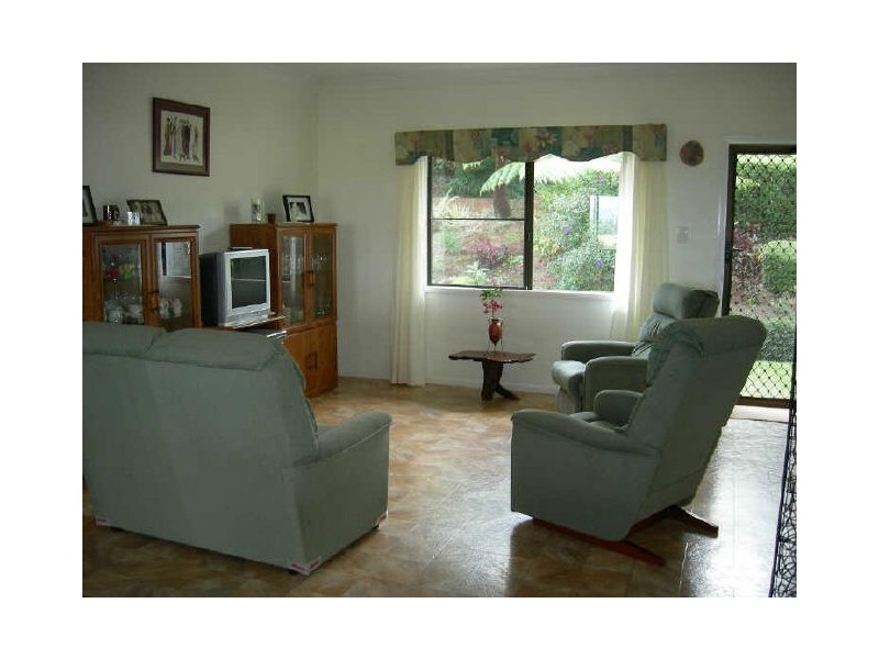 511 Peeramon Road, Peeramon QLD 4885