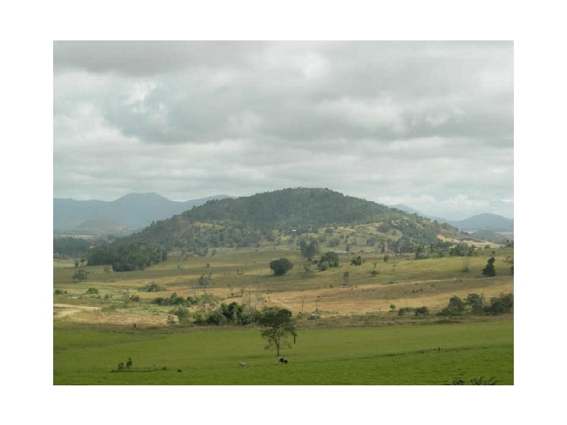 511 Peeramon Road, Peeramon QLD 4885