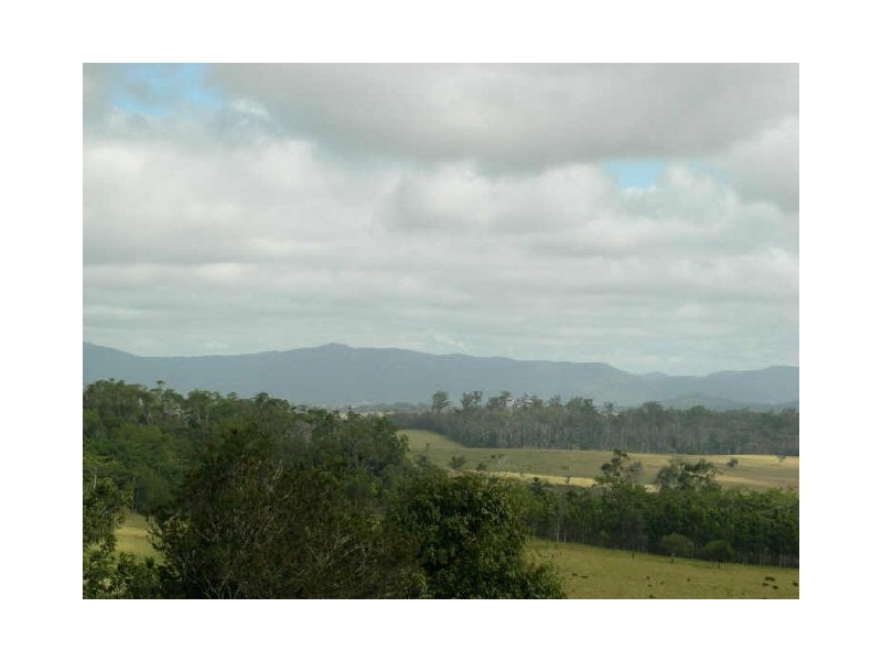 511 Peeramon Road, Peeramon QLD 4885