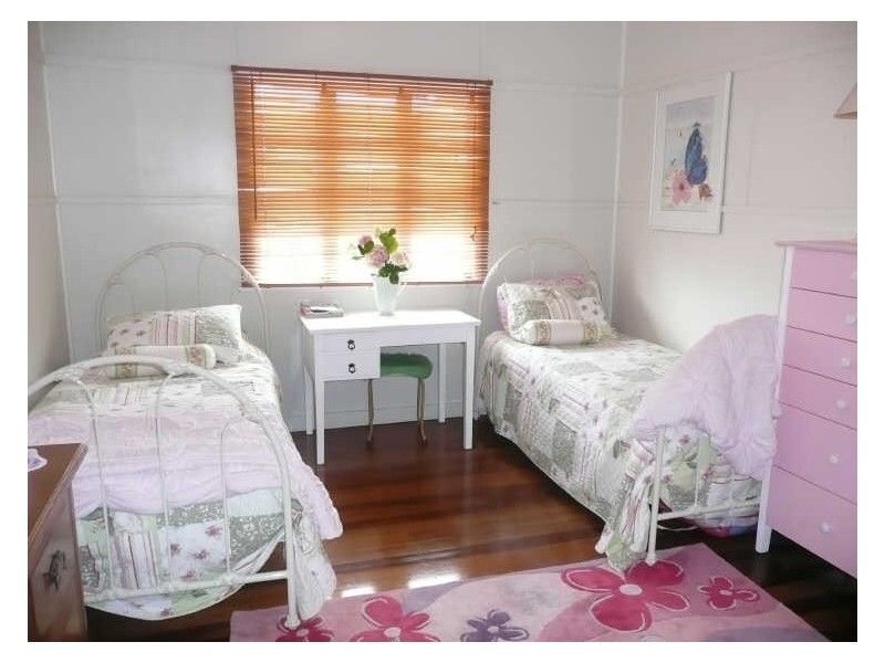 13 Oak Street, Yungaburra QLD 4884