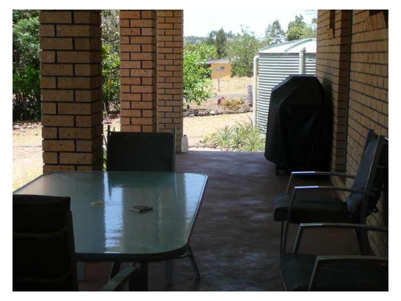 11 Russell Road Lake Eacham, Yungaburra QLD 4884