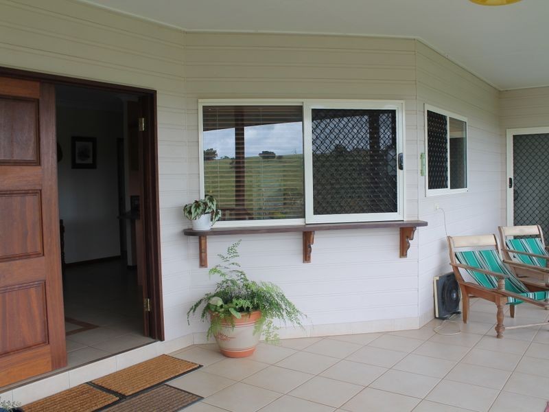 25 Park Avenue, Yungaburra QLD 4884