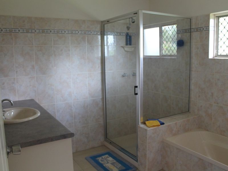 25 Park Avenue, Yungaburra QLD 4884