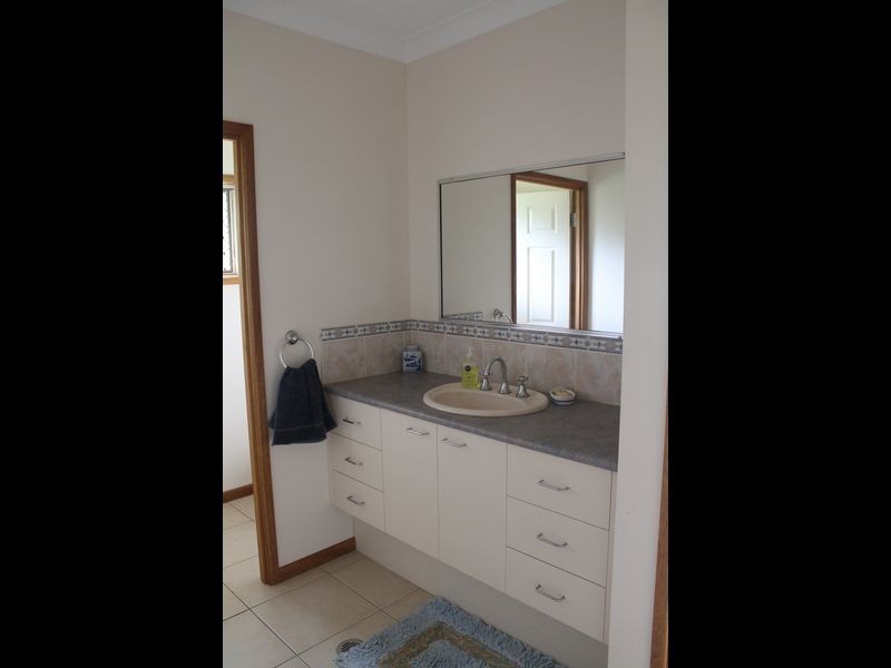 25 Park Avenue, Yungaburra QLD 4884