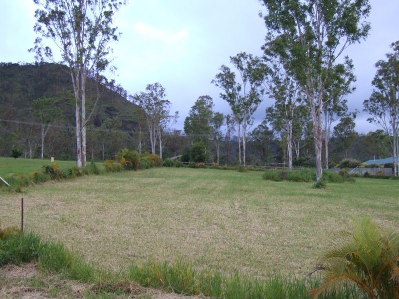 27 Newman Drive, Tolga QLD 4882