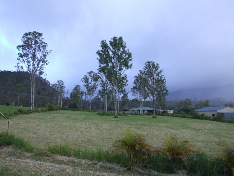 27 Newman Drive, Tolga QLD 4882